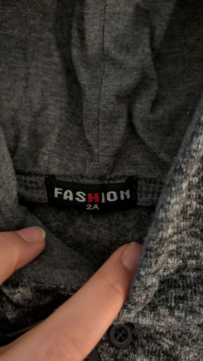 Pull gris neuf - photo numéro 2