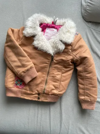 Veste col fourrure. Orchestra. 5 ans.