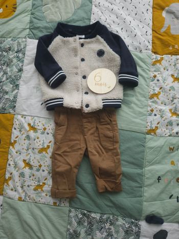 Ensemble tape à l'œil