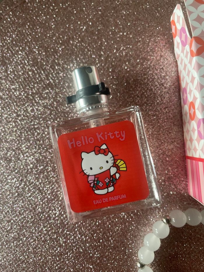 Mini parfum + bracelet hello kitty - photo numéro 2