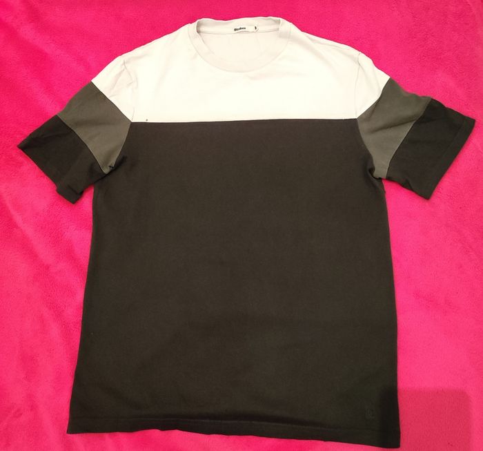 Tee shirt