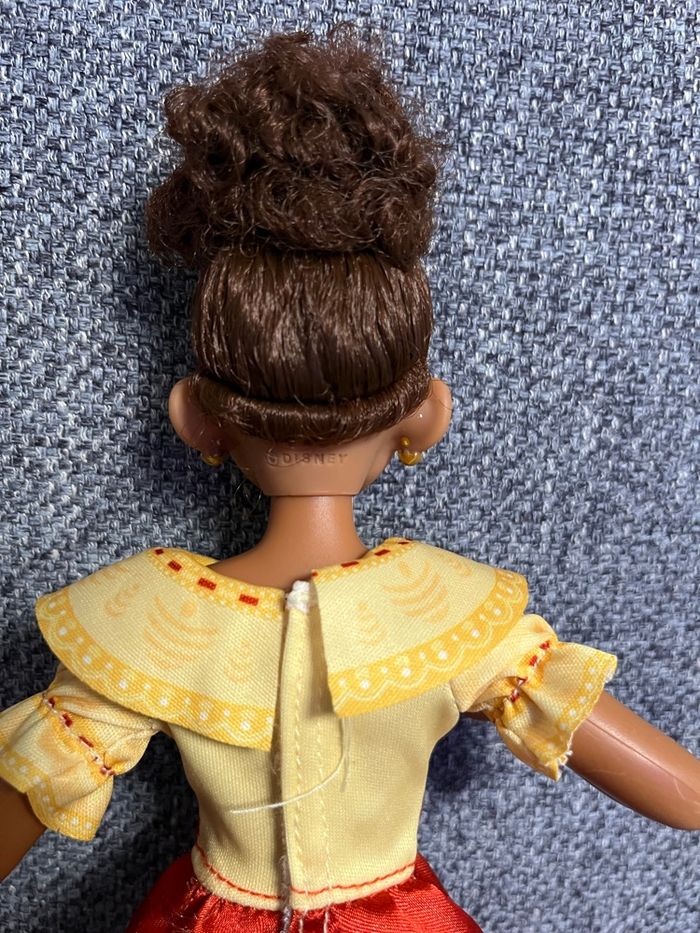 Poupée Encanto - photo numéro 3