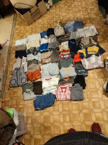 Gros lot 56 vêtements 6 mois garçon automne/hiver