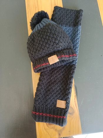 Ensemble bonne et écharpe Ikks