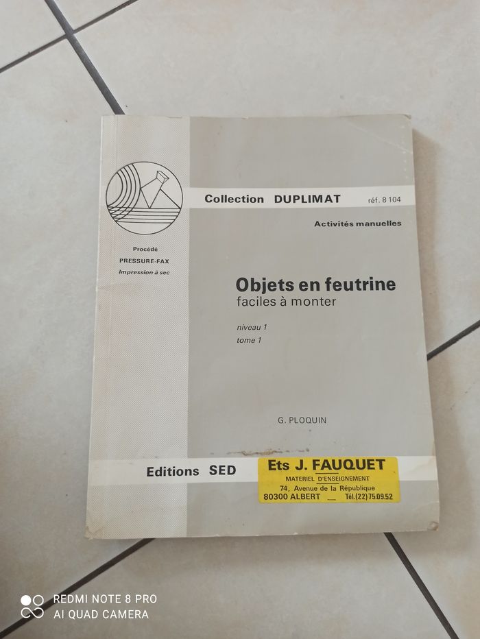 Livre objets en feutrine