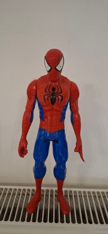Figurine Marvel – Spider-Man 30 cm (articulée, version classique) 💥