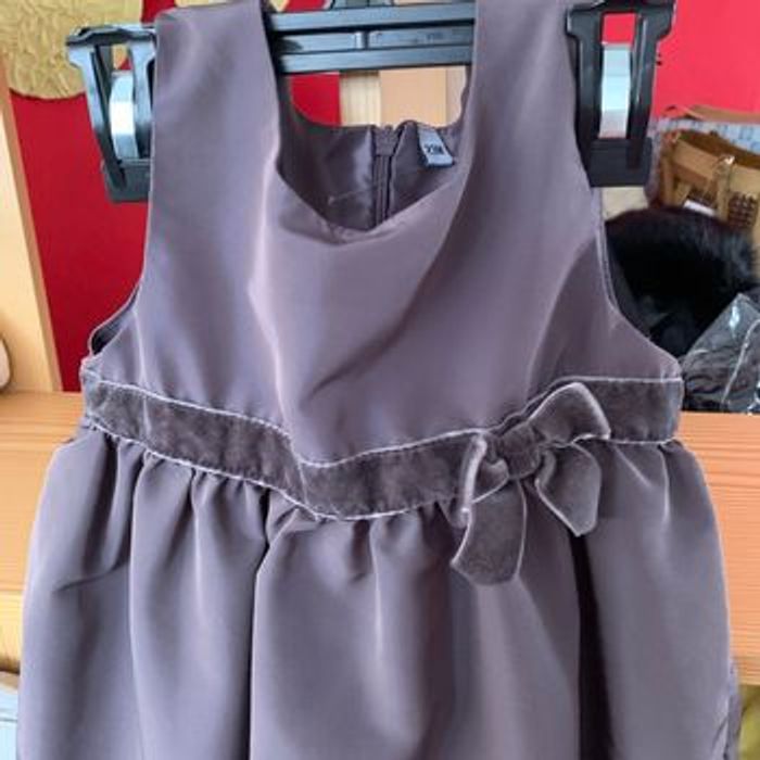Robe  chic 23 mois  état neuf - photo numéro 2