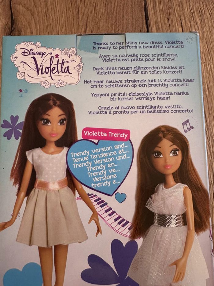 Poupée fashion violetta giochi preziosi disney neuve - photo numéro 5