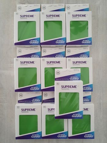 Lot de 10 paquets de 80 sleeves Ultimate Guard Supreme  Vert Clair