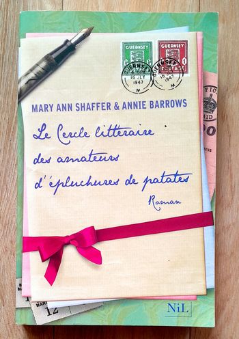 le cercle littéraire des amateurs d'éplucheurs de patates