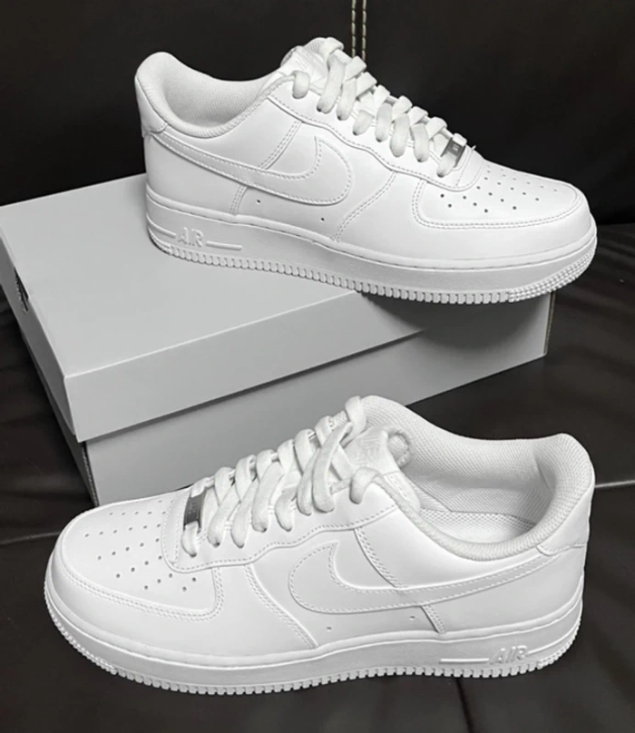 Nike Air Force 1 ‘07 taille 44 - photo numéro 3