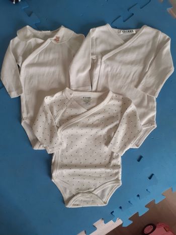 Lot de 3 body 3mois