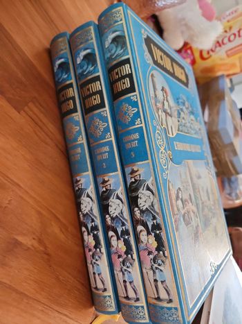 Lot de 3 livres : L'homme qui rit