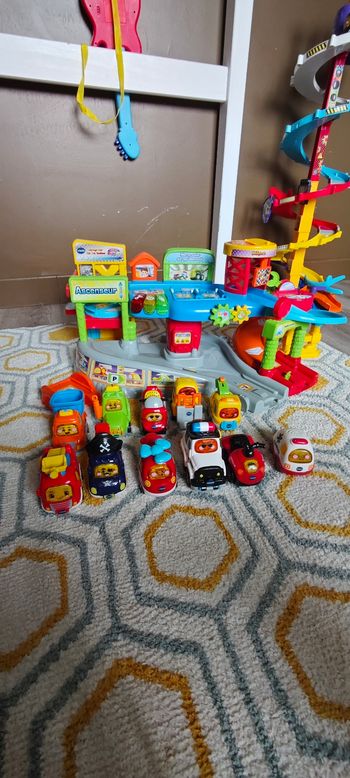 Mon premier garage intéractif Tut Tut Bolides