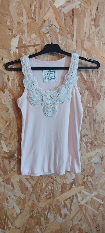 Débardeur fleurs brodées