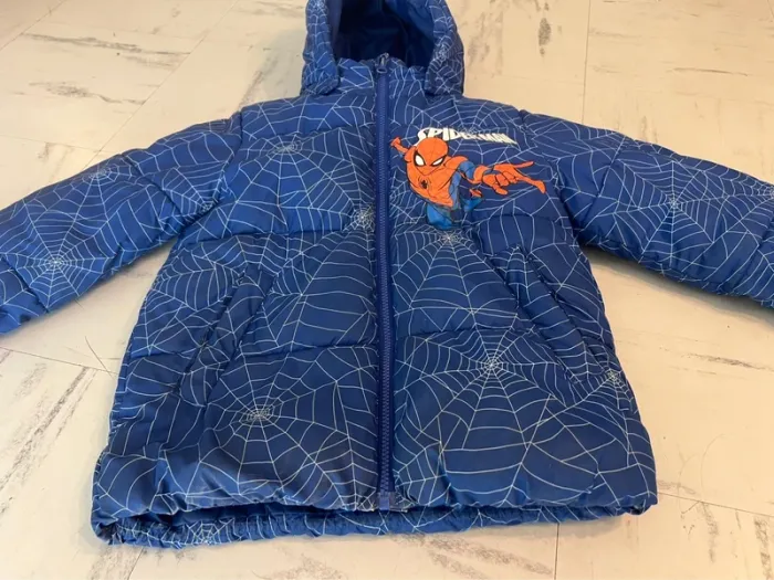 Veste doudoune Spiderman H&M - photo numéro 2