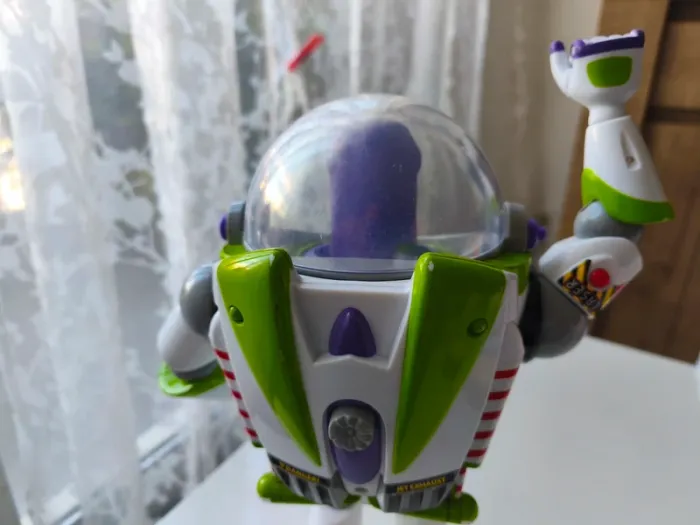 Jouet Figurine parlante Buzz l'éclair articulé Disney Toy Story 32cm - photo numéro 5
