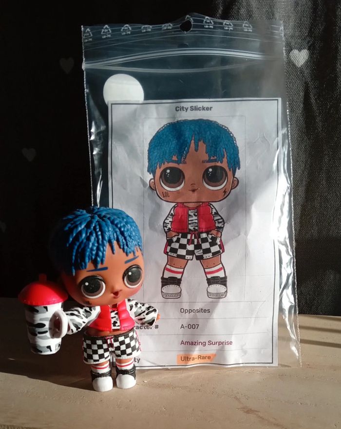 Poupée LOL exclusive City Slicker (amazing surprise)