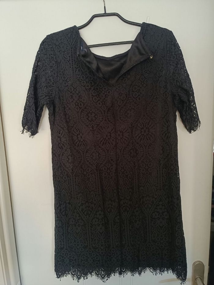 Robe courte noire taille 40 - photo numéro 2