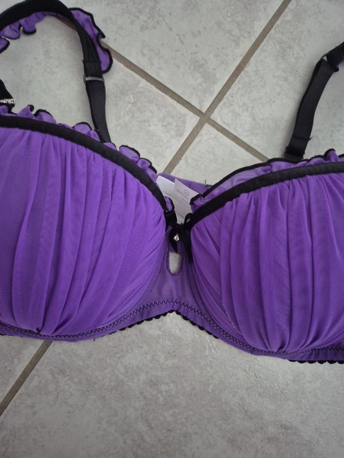 Soutien gorge violet coque ampliforme bretelles amovibles - photo numéro 3