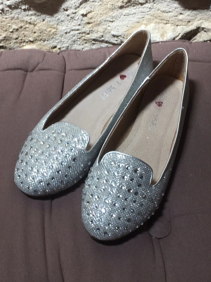 Mocassins argentés taille 37