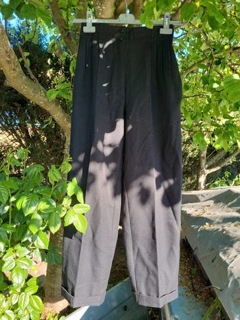 Pantalon tailleur.