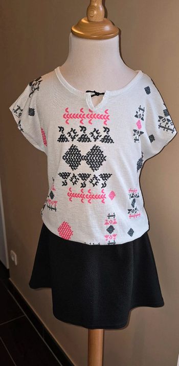 Robe effet Tee-shirt et jupe Taille 8 ans