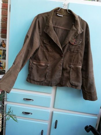 Veste brune en velours côtelé 