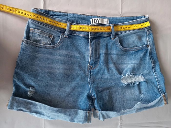 Short à trou en jean taille 40 - photo numéro 6