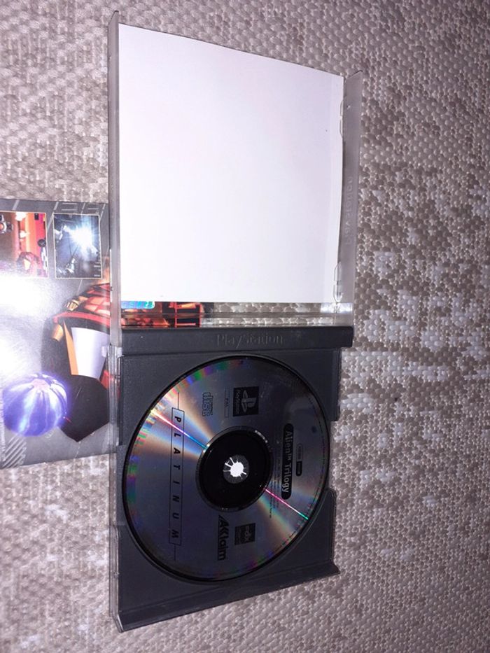 Jeu playstation 1 ps1 alien trilogy - photo numéro 3