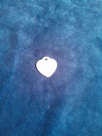 Pendentif cœur silicone blanc Neuf