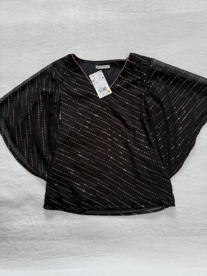 Haut noir brillant Armand Thiery femme – Taille 1 FR 36 / S – Manches larges fluide