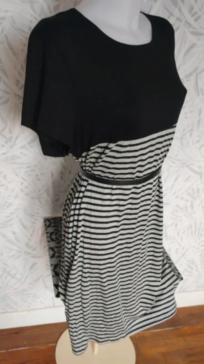 Superbe robe marinière été femme grande taille 42 44 46 48 - photo numéro 3