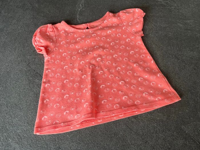 Lot de tee-shirts - photo numéro 2