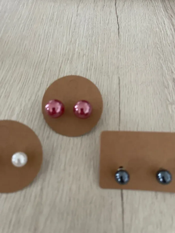Lot de boucles d’oreilles neuves - photo numéro 3