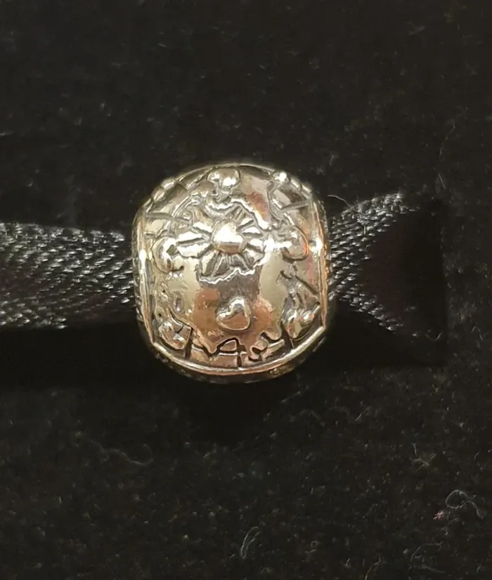 Charm club 2018 diamant pandora neuf - photo numéro 3