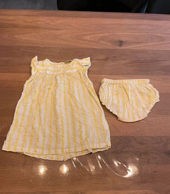 Ensemble robe + sur culotte 12 mois