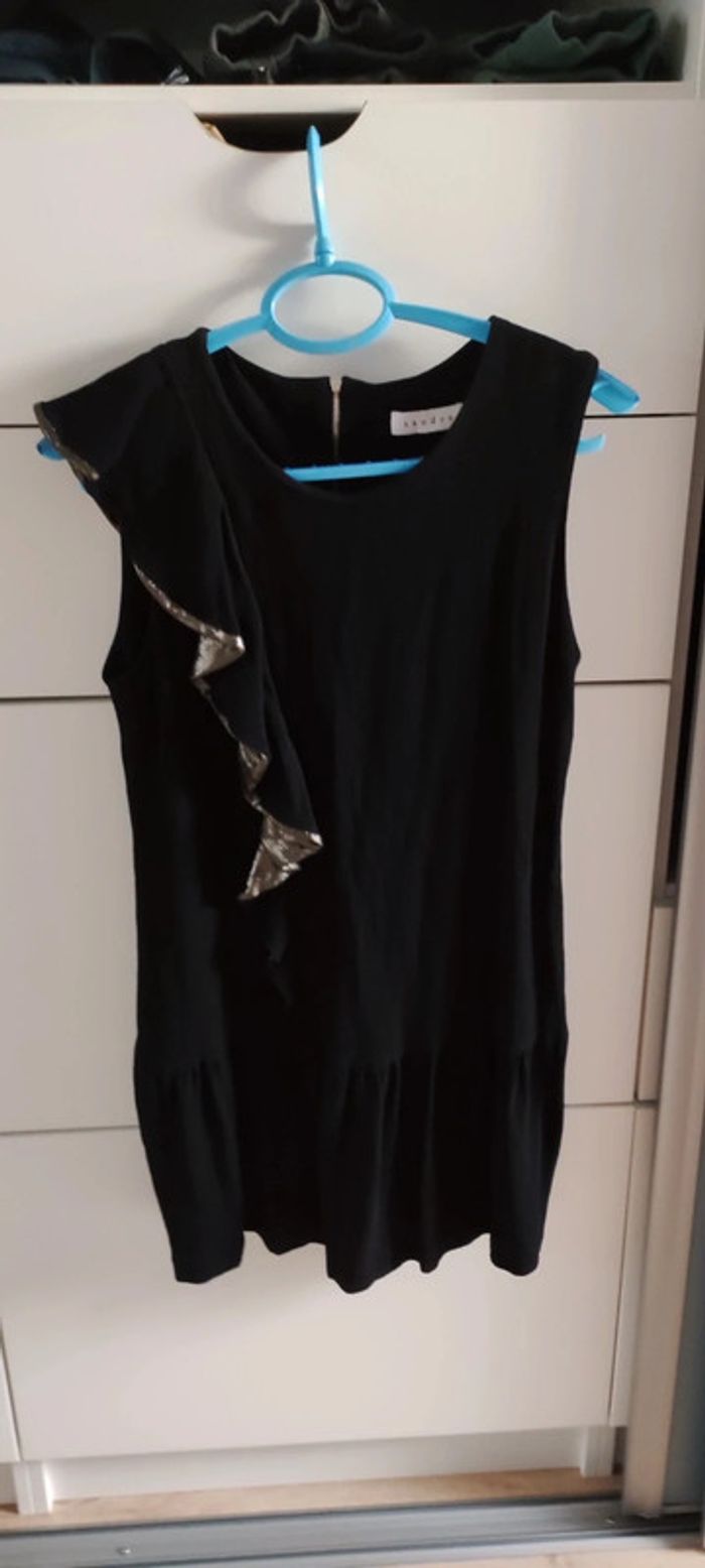 Robe sandro taille S - photo numéro 2