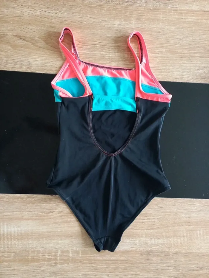 Maillot de bain une pièce 11/12 ans - photo numéro 3