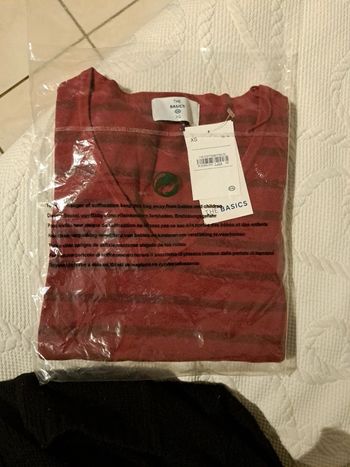 Pull col V Taille XS