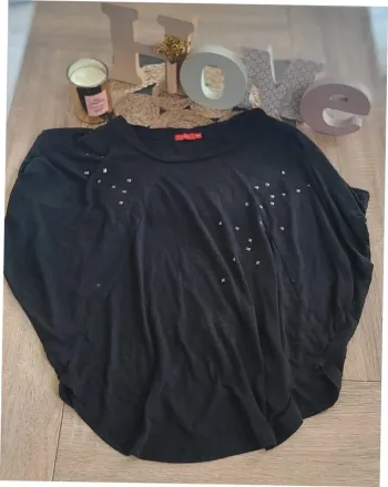 Tshirt noir taille 38/40