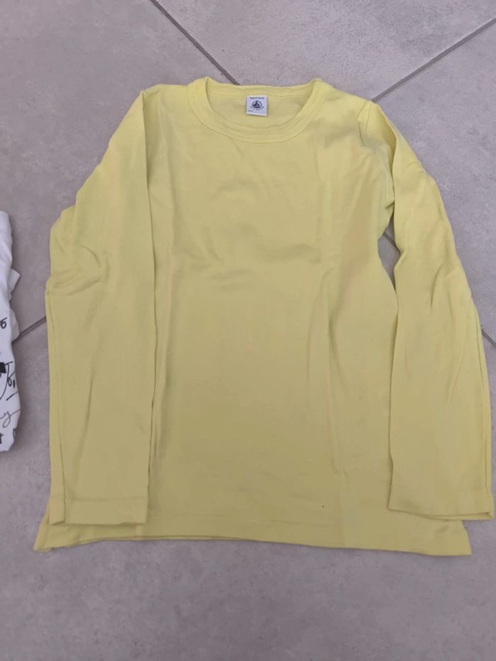 Lot de deux tee shirts manches longues 8 ans - photo numéro 2