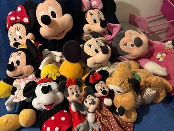 Lots peluches minnie
