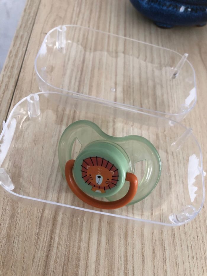 Tétine neuve l’ion