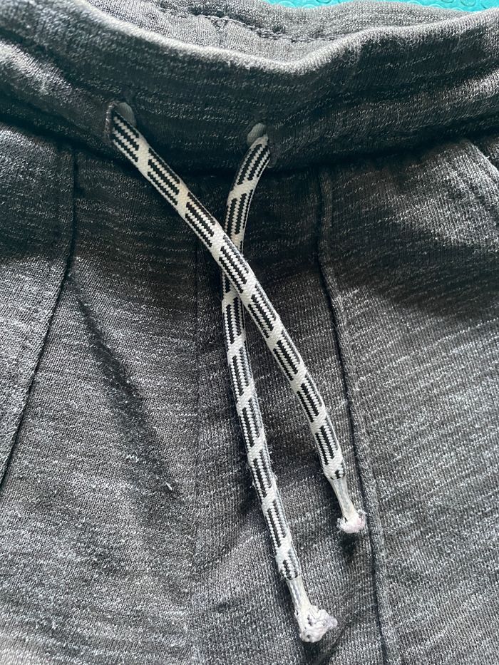 Pantalon jogging Kiabi 4 ans - photo numéro 4