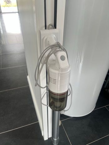 Aspirateur balai