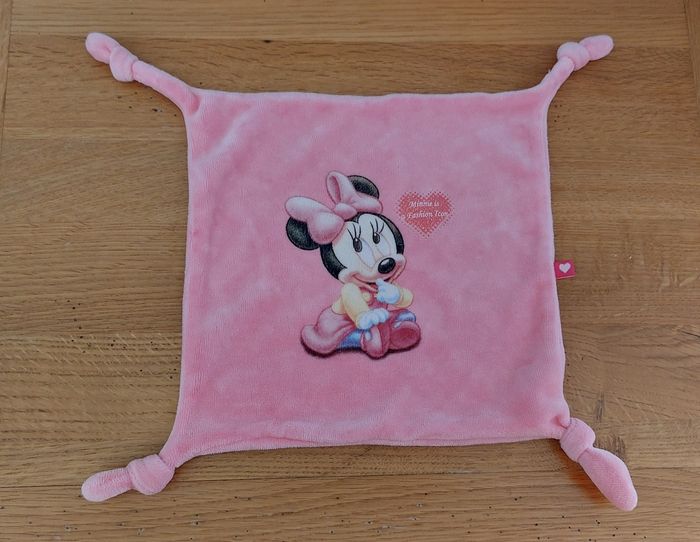 Doudou plat carré Minnie Disney