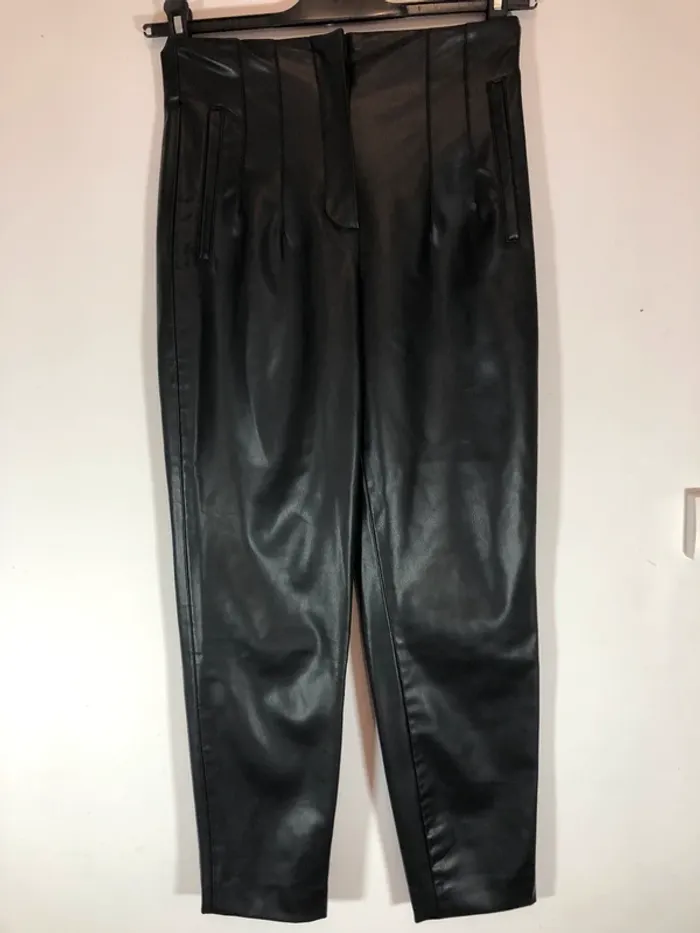 Pantalon Simili, cuir Zara