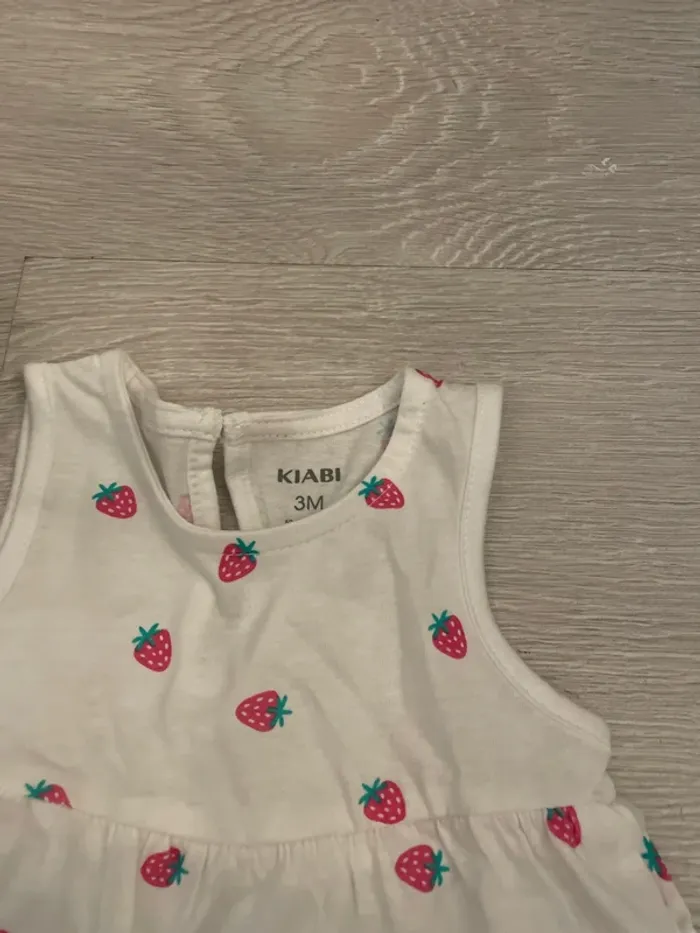 Robe 3 mois - photo numéro 2