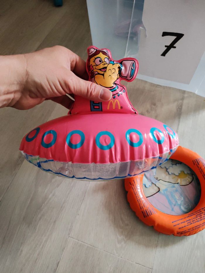 Jouet McDonald's gonflable - photo numéro 6